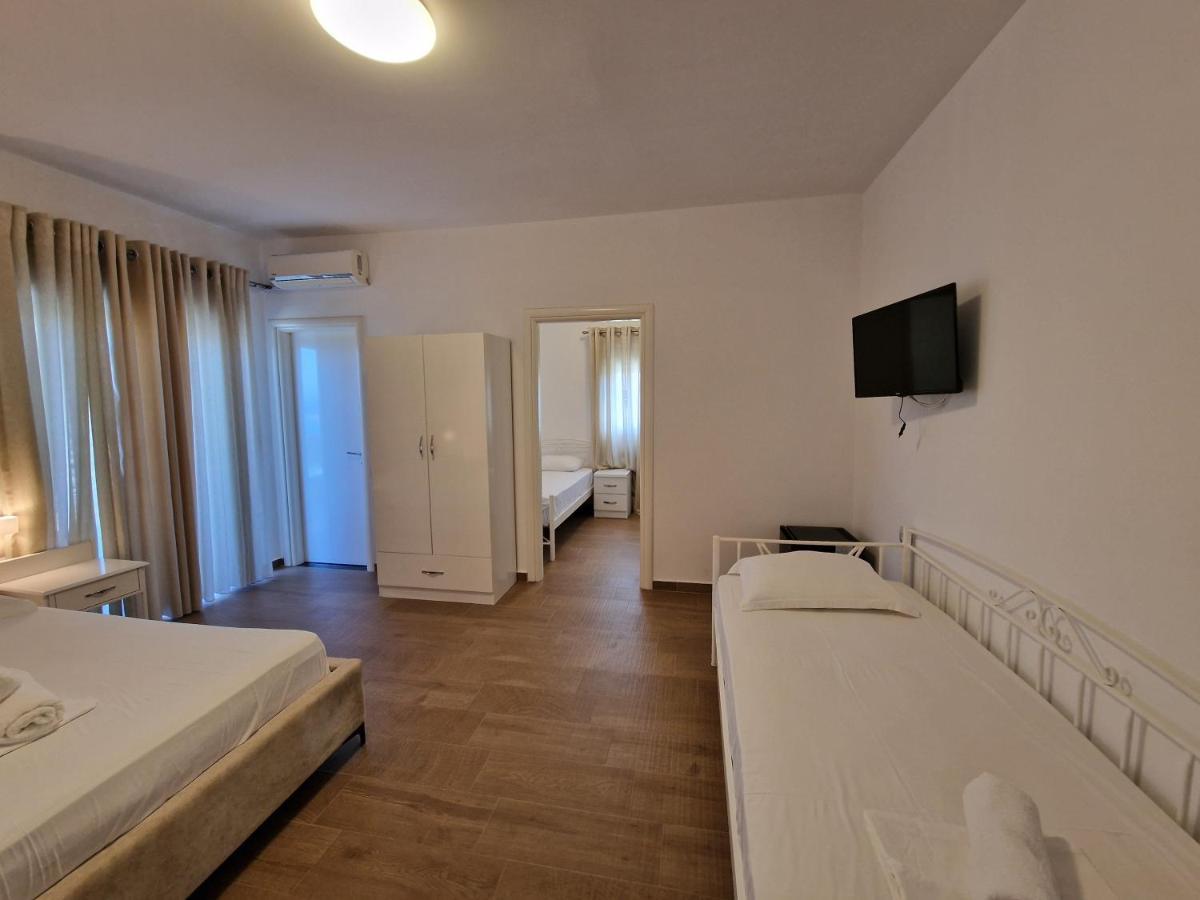 Hotel Queen Margaret Seaside Ksamil Exterior photo